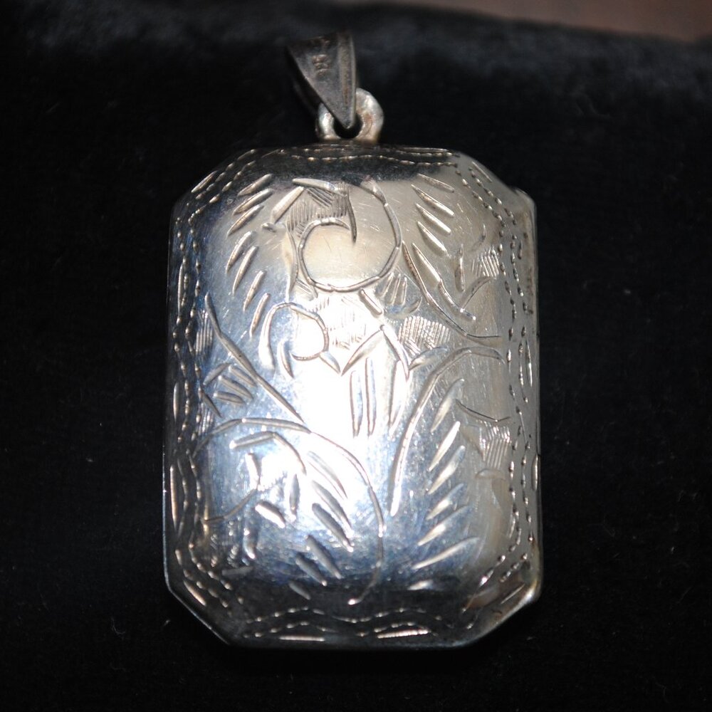 Vintage Sterling Engraved Rectangular Locket Pend… - image 4
